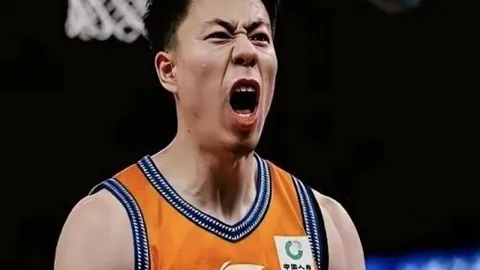 尤文21岁新星伊林引多队争抢：德转身价高达1200万欧，转会风云再起